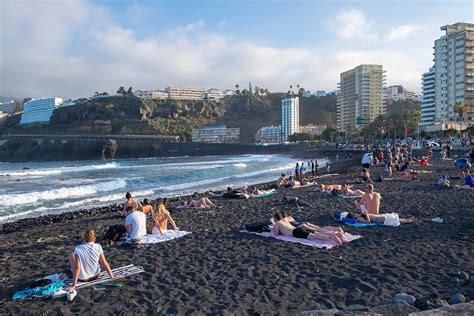 cruising gay tenerife|Playa Martiánez — gay